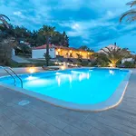 Feriehus In With Adriatic Views