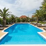 Feriehus In With Adriatic Views *
