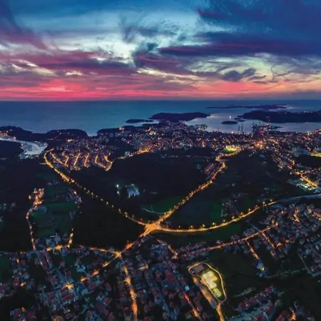 In With Adriatic Views בית נופש *