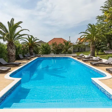 Σπίτι διακοπών In With Adriatic Views *