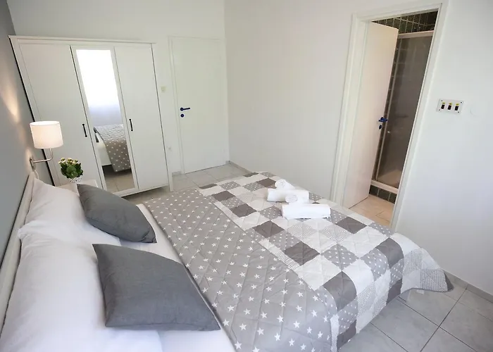 In With Adriatic Views בית נופש *