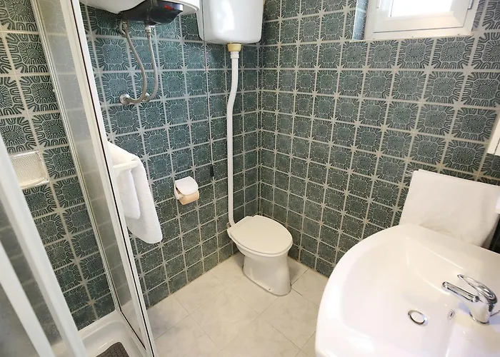 בית נופש In With Adriatic Views *