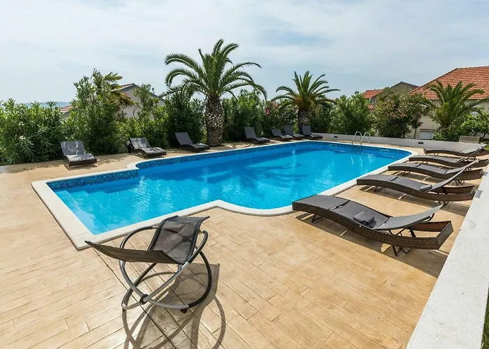 Vikendica In With Adriatic Views