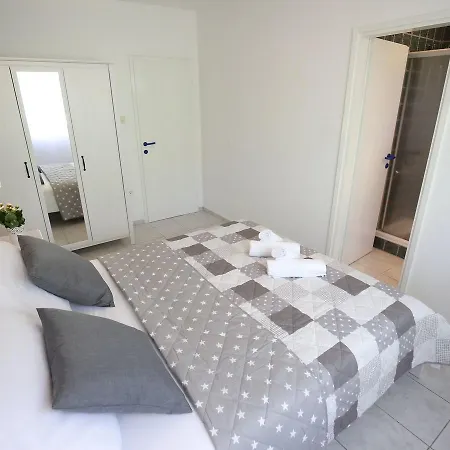 In With Adriatic Views Tatil Evi *