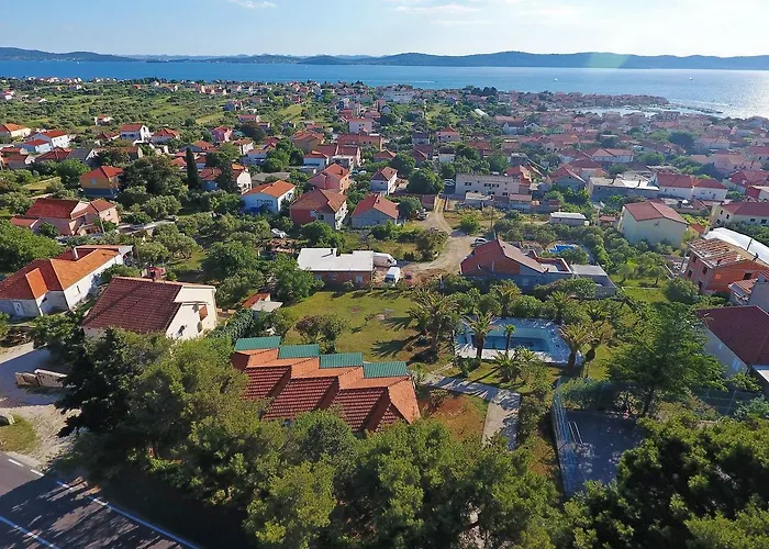 Nyaraló In With Adriatic Views Bibinje